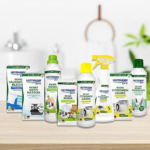 Heitmann schoonmaakproducten op een tafel